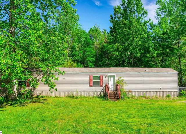 Property at 104 Sunny Ln, Pickens, SC 29671-8475, 3 beds, 2 baths