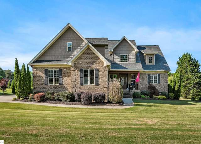Property at 121 Langwell Dr, Anderson, SC 29621, 4 beds, 3.5 baths