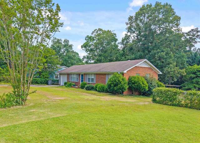Property at 103 Brewster Dr, Taylors, SC 29687, 3 beds, 1.5 baths