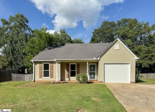 Property at 7 E Long Creek Ct, Simpsonville, SC 29680, 3 beds, 2 baths
