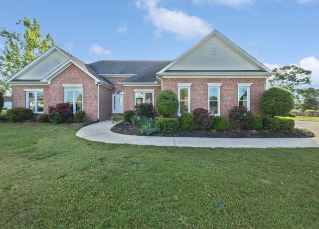 Property at 1611 Scuffletown Rd, Fountain Inn, SC 29644, 4 beds, 2 baths