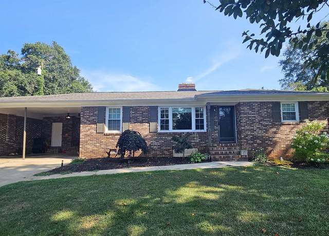 Property at 500 Sherwood Dr, Seneca, SC 29678, 3 beds, 2 baths