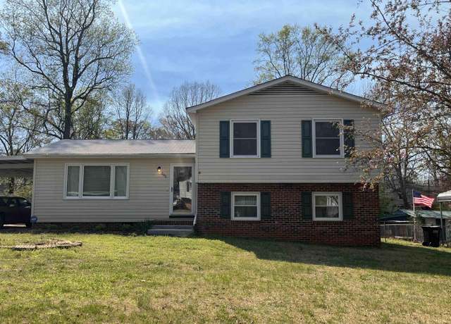 Property at 208 Corkwood Dr, Simpsonville, SC 29680, 3 beds, 2 baths