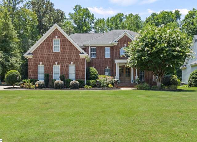 Property at 215 Huddersfield Dr, Simpsonville, SC 29681, 5 beds, 4 baths