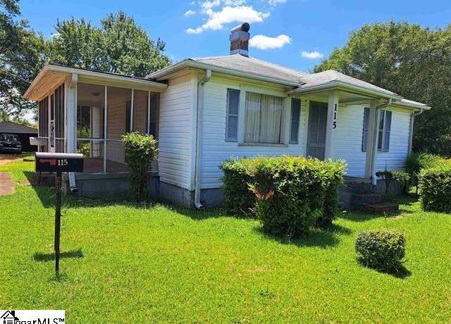 Property at 115 Prosperity Ave, Greenville, SC 29505, 3 beds, 1 bath