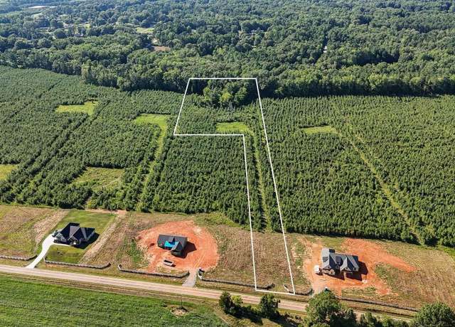 Property at 006 Young Rd, Clinton, SC 29325