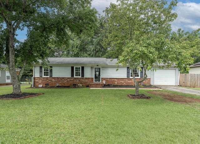 Property at 408 Berea Forest Cir, Greenville, SC 29617, 3 beds, 2 baths