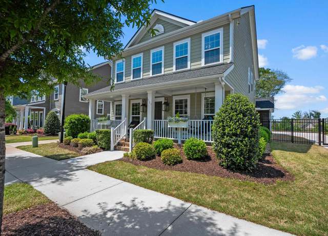 Property at 311 Algonquin Trl, Greenville, SC 29607, 5 beds, 3 baths
