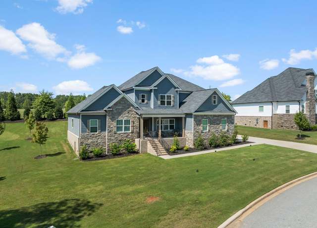 Property at 4 Peyton Ln, Simpsonville, SC 29681, 4 beds, 3.5 baths