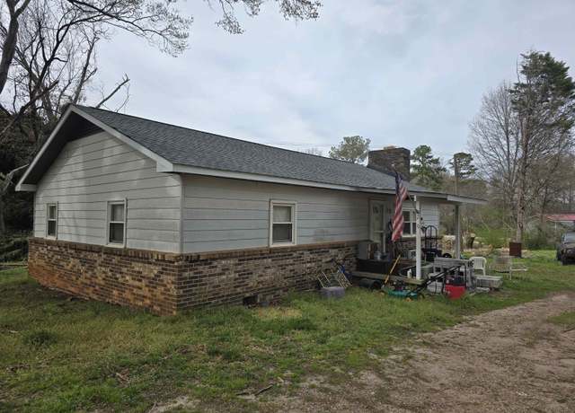 Property at 230 N Seed Farm Rd, Westminster, SC 29693, 2 beds, 1 bath