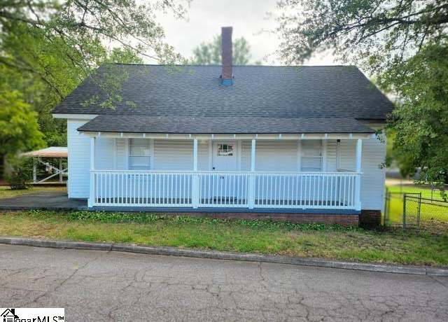 Property at 1 Haynes St, Greer, SC 29650, 3 beds, 1.5 baths