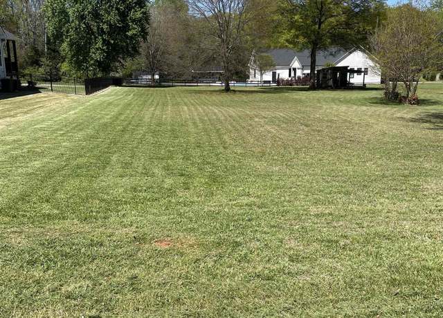 Property at 811 Phillips Rd, Greer, SC 29650