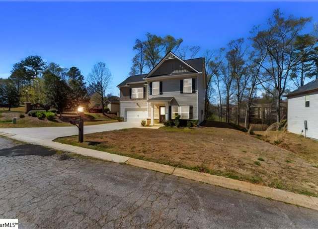 Property at 405 Fairfax St, Anderson, SC 29625, 3 beds, 2.5 baths