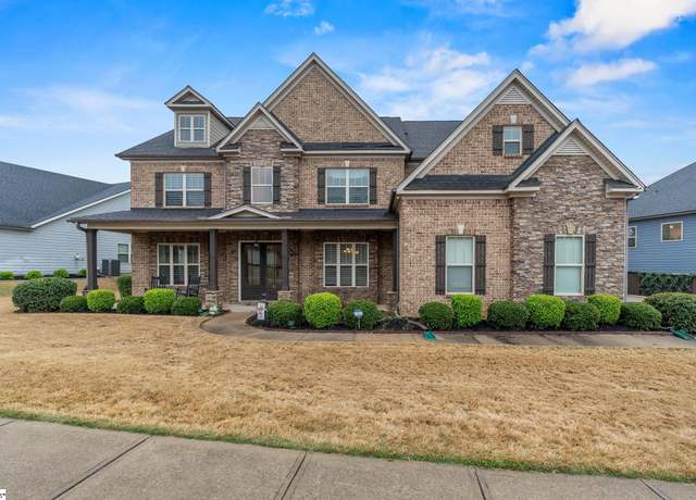Property at 111 Fort Dr, Simpsonville, SC 29681, 5 beds, 4.5 baths