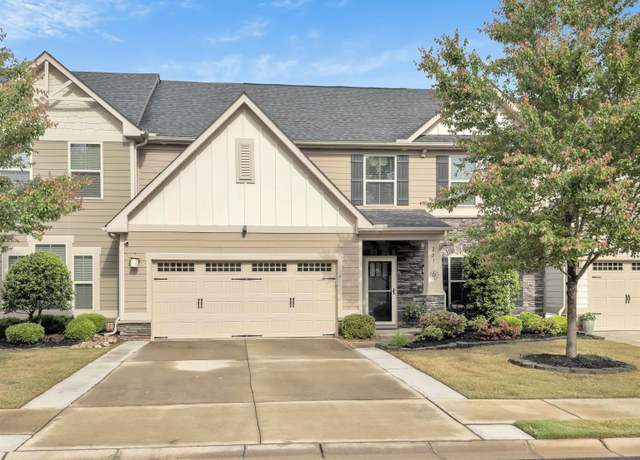 Property at 203 Ragin Ct, Simpsonville, SC 29681, 3 beds, 2.5 baths