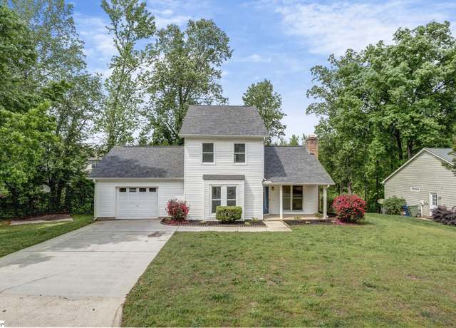 Property at 9 Saint Andrews Way, Greenville, SC 29607, 3 beds, 2 baths