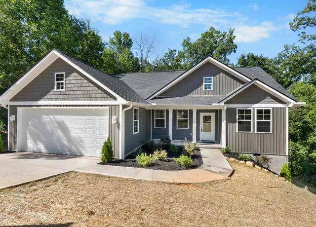 Property at 1242 Green Fern Dr, Greenville, SC 29611, 3 beds, 2 baths