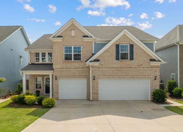 Property at 205 Reseda Dr, Greenville, SC 29607, 5 beds, 2.5 baths