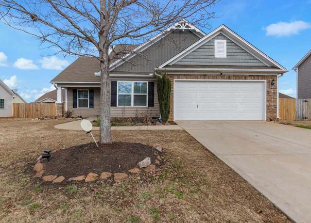 Property at 536 Goldstone Ln, Boiling Springs, SC 29336, 4 beds, 3 baths