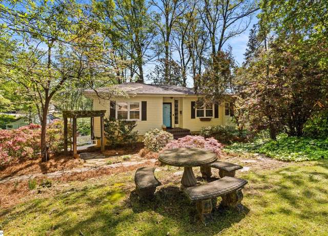 Property at 302 Mcdonald St, Greenville, SC 29609, 2 beds, 1 bath