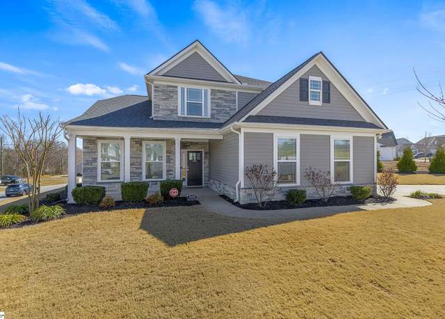 Property at 400 Balvenie Dr, Greenville, SC 29607, 4 beds, 3.5 baths