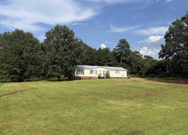 Property at 106 Rose Dr, Anderson, SC 29624, 3 beds, 2 baths