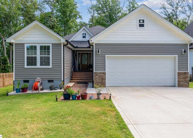 Property at 205 Newgate Dr, Simpsonville, SC 29681-2144, 3 beds, 2 baths