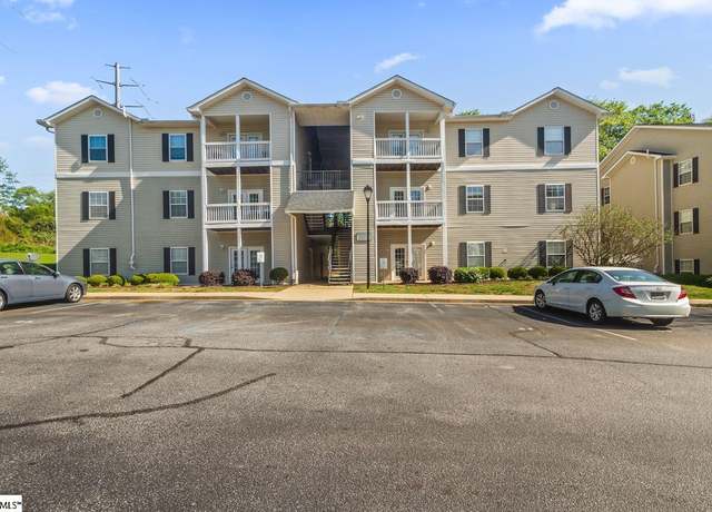 Property at 622 Mckenna Cir, Greenville, SC 29615, 2 beds, 2 baths