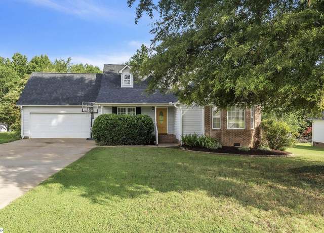 Property at 313 Lightwood Farm Rd, Woodruff, SC 29388-7604, 3 beds, 2 baths