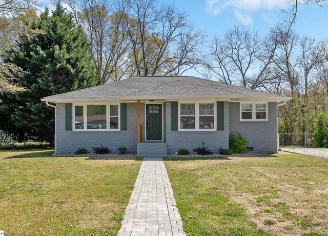 Property at 111 Davis St, Williamston, SC 29697, 2 beds, 1 bath