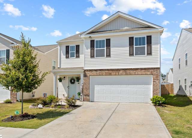 Property at 753 Ashwood Way, Easley, SC 29640, 5 beds, 3 baths