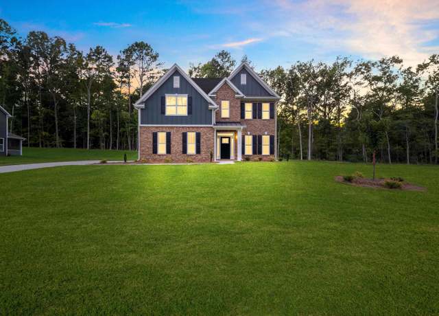 Property at 1306 Hunters Creek Blvd, Greenwood, SC 29549, 4 beds, 3 baths