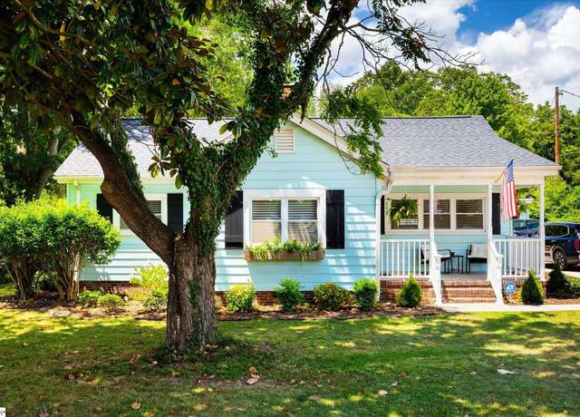 Property at 209 Donnan Rd, Taylors, SC 29687, 3 beds, 2 baths