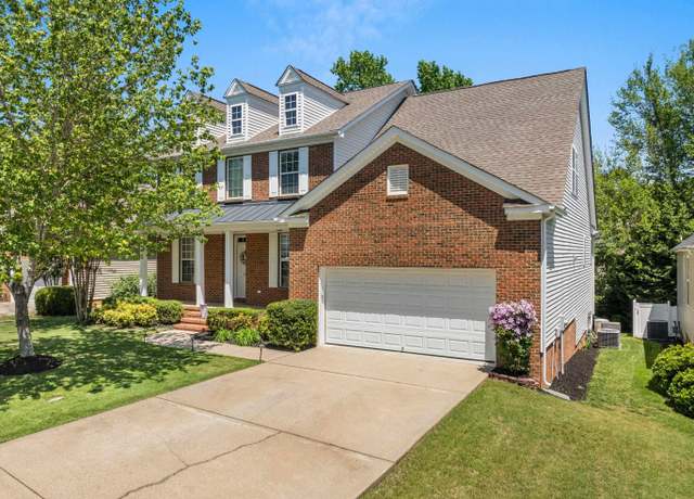 Property at 502 Kingsmoor Dr, Simpsonville, SC 29681, 5 beds, 3.5 baths