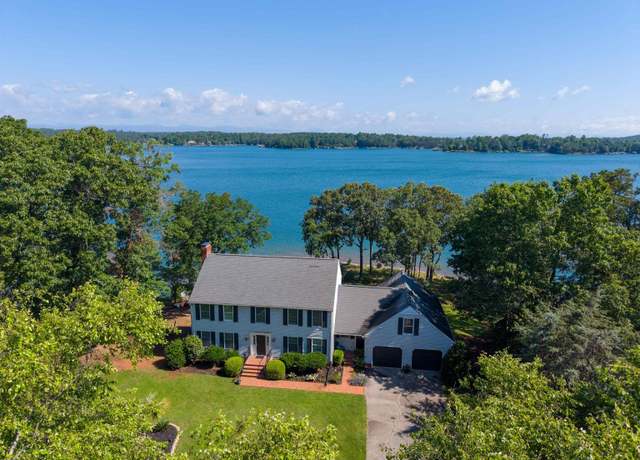 Property at 18184 Eagle Pt, Seneca, SC 29672, 4 beds, 3.5 baths