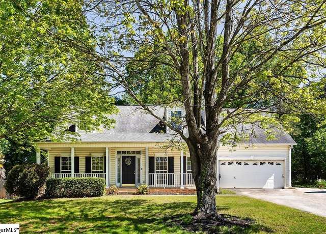 Property at 8 Glencove Ct, Simpsonville, SC 29681, 4 beds, 2.5 baths