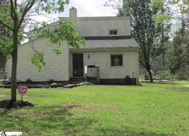 Property at 1745 Wilson Dr, Laurens, SC 29360, 4 beds, 2 baths