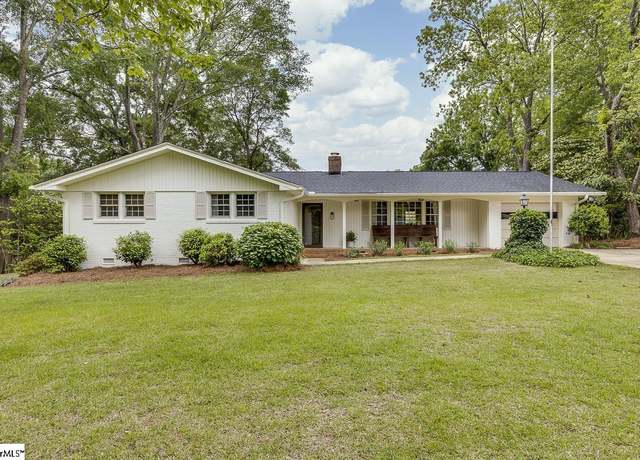 Property at 609 Carolina Ave, Greenville, SC 29607, 3 beds, 2 baths