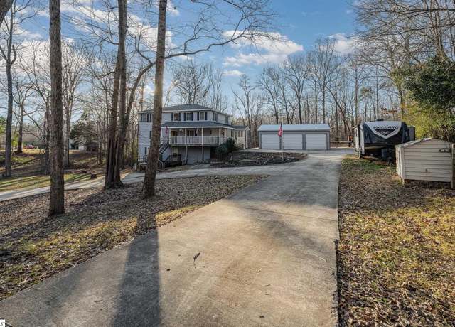 Property at 220 Wildwood Farms Rd, Gray Court, SC 29645, 5 beds, 5 baths