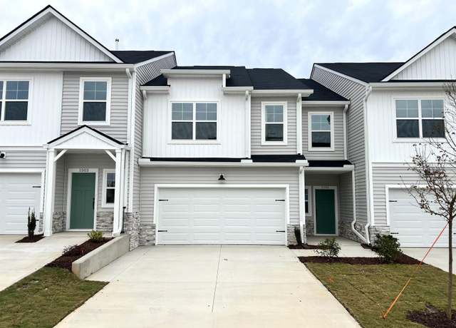 Property at 1505 Yellowwood Ct, Reidville, SC 29375, 3 beds, 2.5 baths