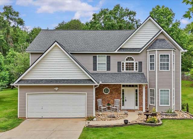Property at 316 Crestview Ln, Spartanburg, SC 29301, 4 beds, 2.5 baths