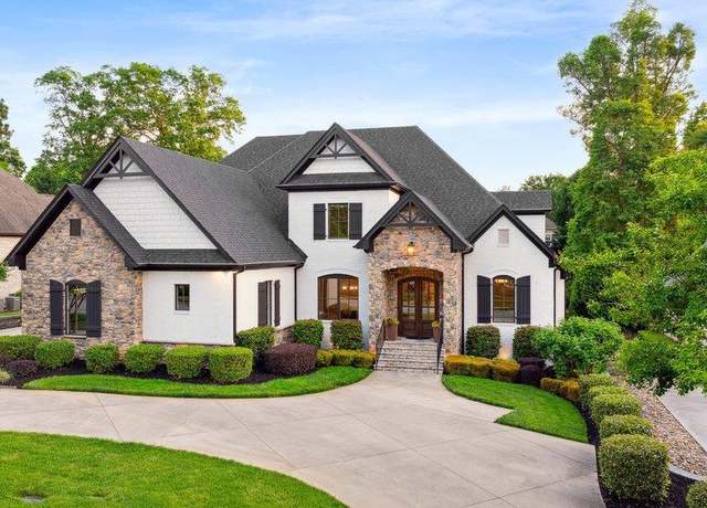 Property at 508 Chamblee Blvd, Greenville, SC 29615, 4 beds, 4.5 baths