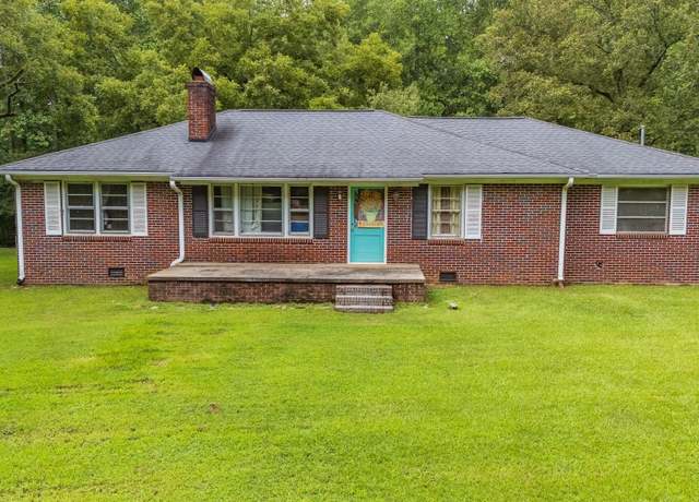 Property at 3961 Forrester Rd, Greer, SC 29651, 3 beds, 1 bath