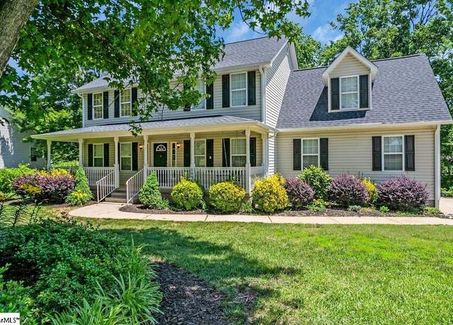 Property at 500 E Mountain Creek Rd, Taylors, SC 29687, 4 beds, 2.5 baths