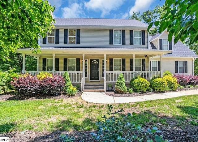 Property at 500 E Mountain Creek Rd, Taylors, SC 29687, 4 beds, 2.5 baths