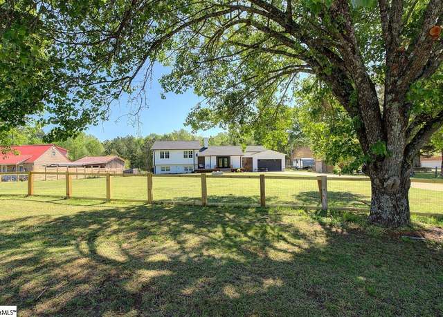 Property at 135 Carr Rd, Piedmont, SC 29673, 3 beds, 2 baths