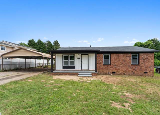 Property at 127 Chelsea St, Moore, SC 29369, 3 beds, 2 baths