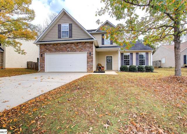Property at 225 Worcester Ln, Easley, SC 29642, 4 beds, 2.5 baths
