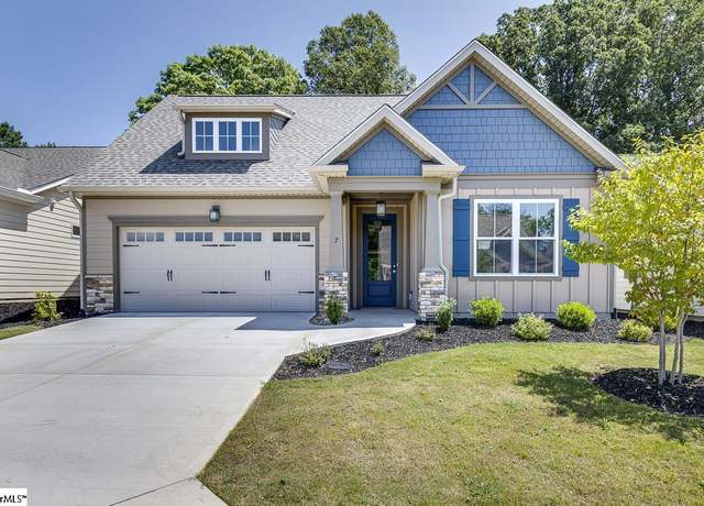 Property at 7 Pineglen Ct, Simpsonville, SC 29680, 4 beds, 3 baths