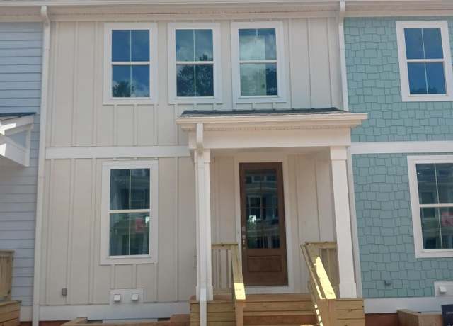 Property at 410 Encampment Blvd, Simpsonville, SC 29681, 3 beds, 3.5 baths
